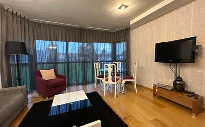 Living room of Flat to rent in Santiago de Compostela   with Heating, Parquet flooring and Storage room