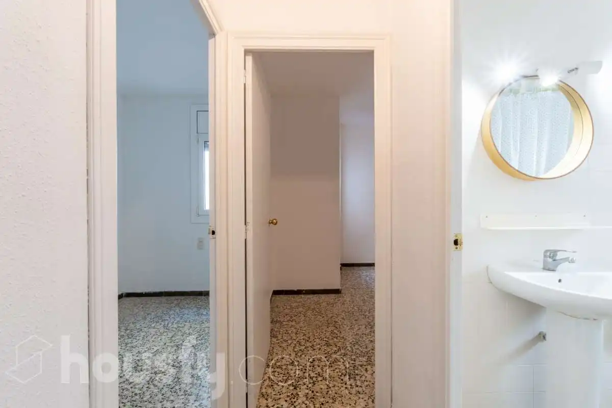 Attic for sale in Vilanova i la Geltrú  with Terrace and Storage room