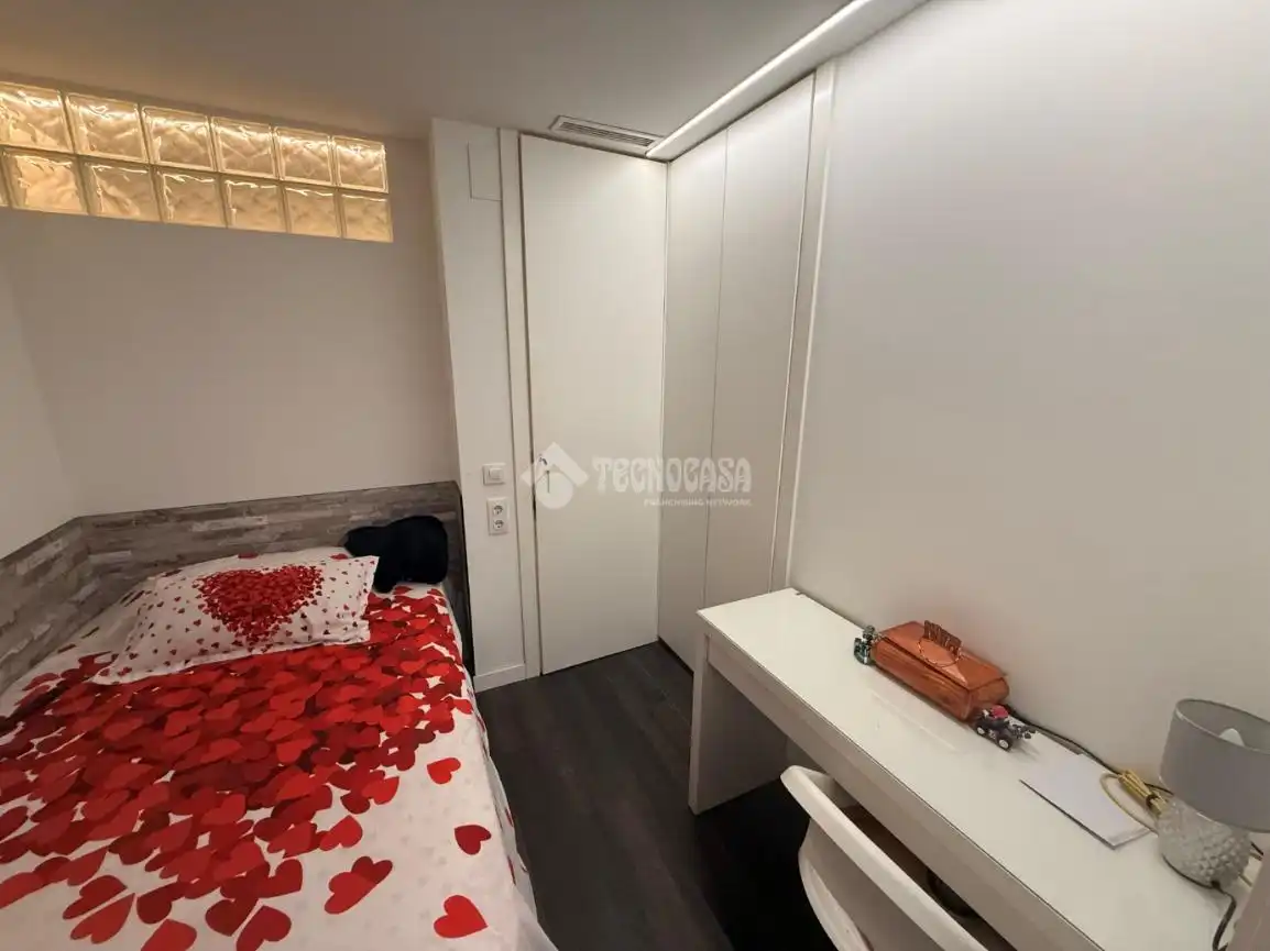 Schlafzimmer von Wohnung zum Verkauf in Madrid mit Klimaanlage, Heizung und Alarm