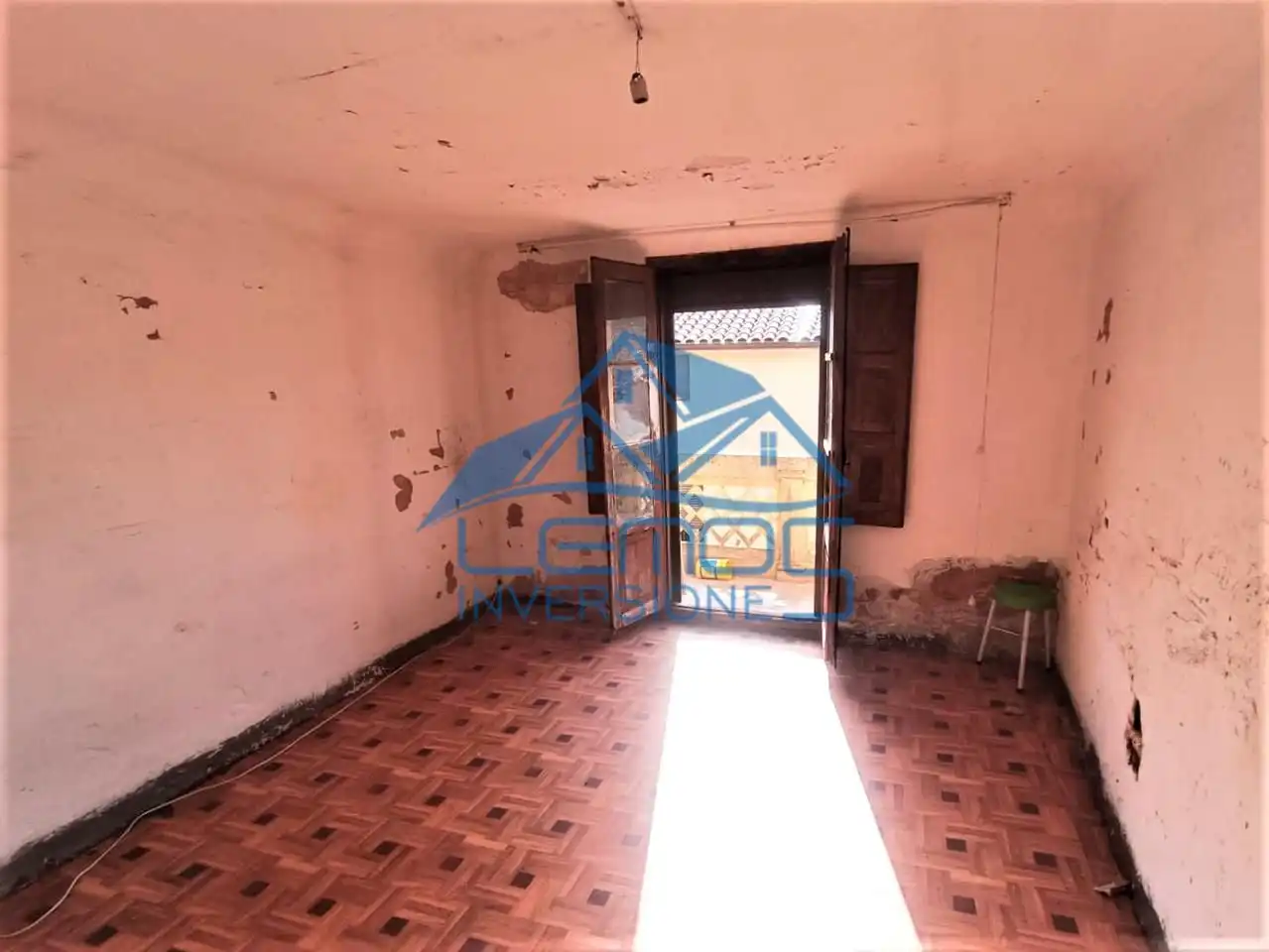 Living room of Houses for sale in Arenzana de Abajo