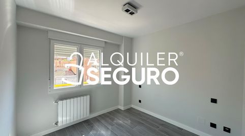 Foto 4 de Piso de alquiler en José Arcones Gil, Pueblo Nuevo, Madrid Capital
