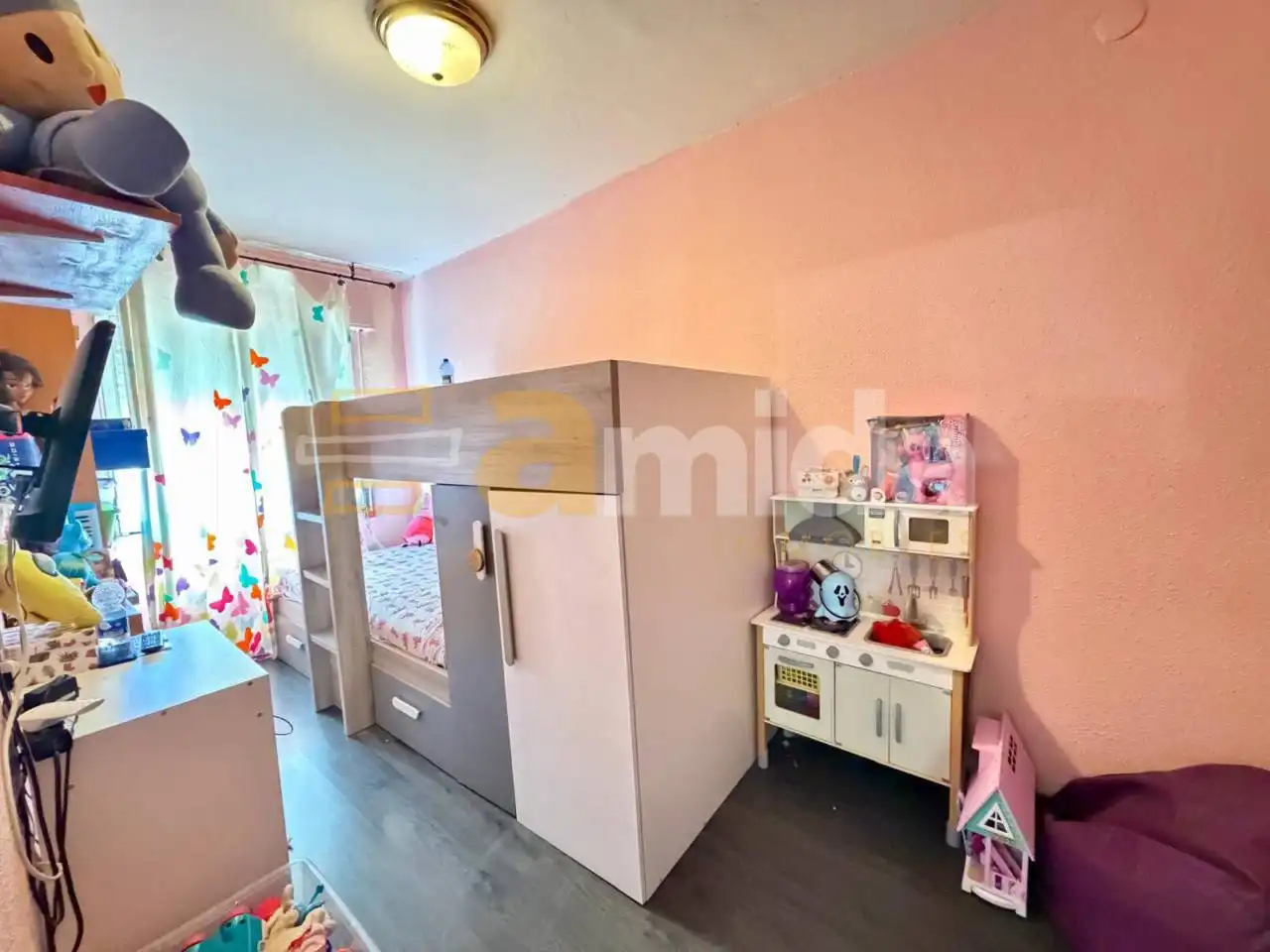 Habitación de Piso en venta en Sabadell con Parquet y Balcón