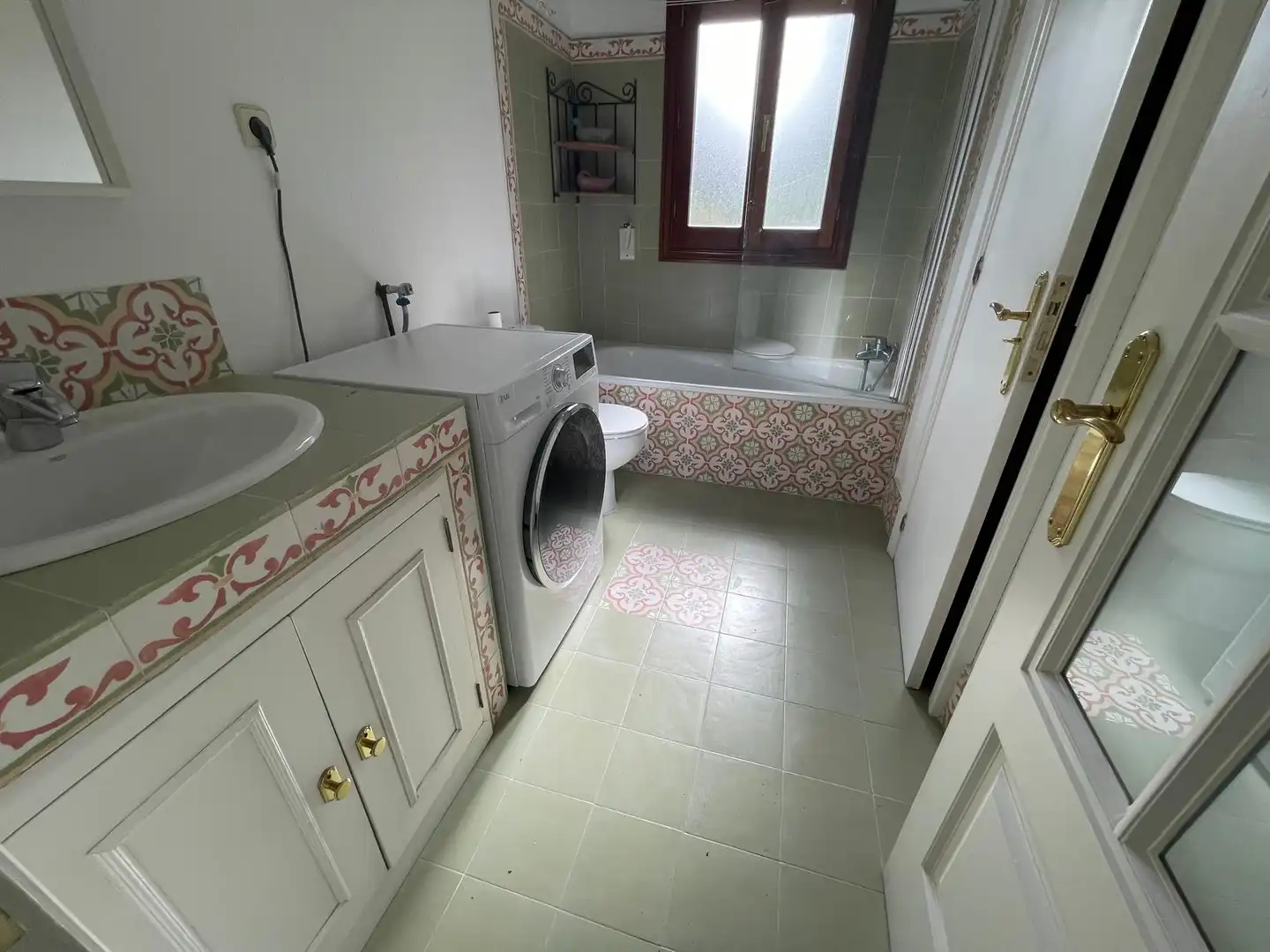 Bany de Casa o xalet en venda en Galapagar amb Aire condicionat, Calefacció i Jardí privat