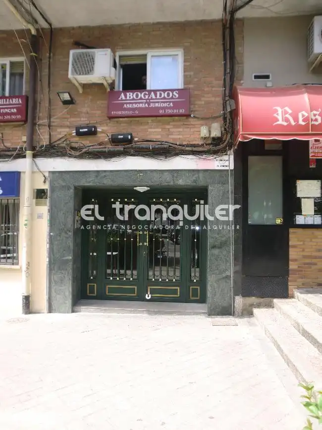 Flat for rent in Madrid  with Air Conditioner, Parquet flooring and Terrace