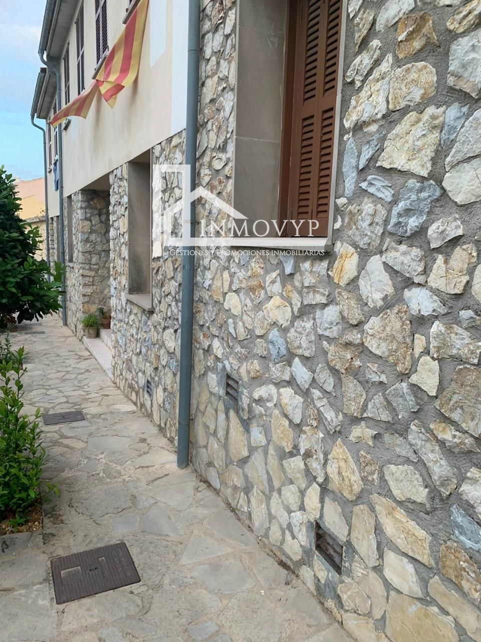 Single-family semi-detached to rent