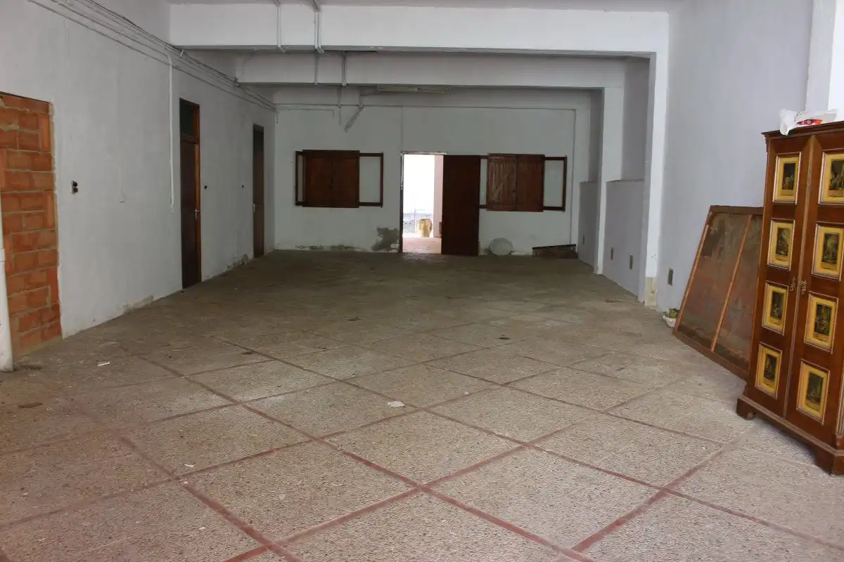 Garage zum Verkauf in Segorbe