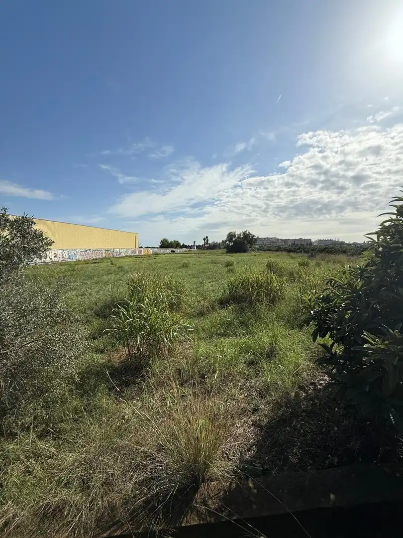 Land for sale in Poio