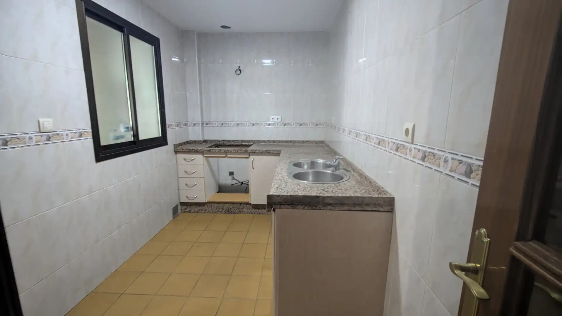 Cocina de Casa adosada en venta en Guadix con Calefacción