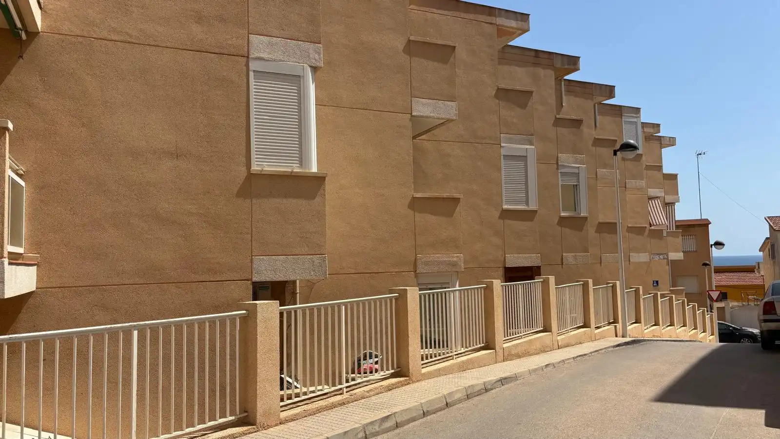 Außenansicht von Wohnungen zum Verkauf in Cartagena mit Klimaanlage, Heizung und Terrasse
