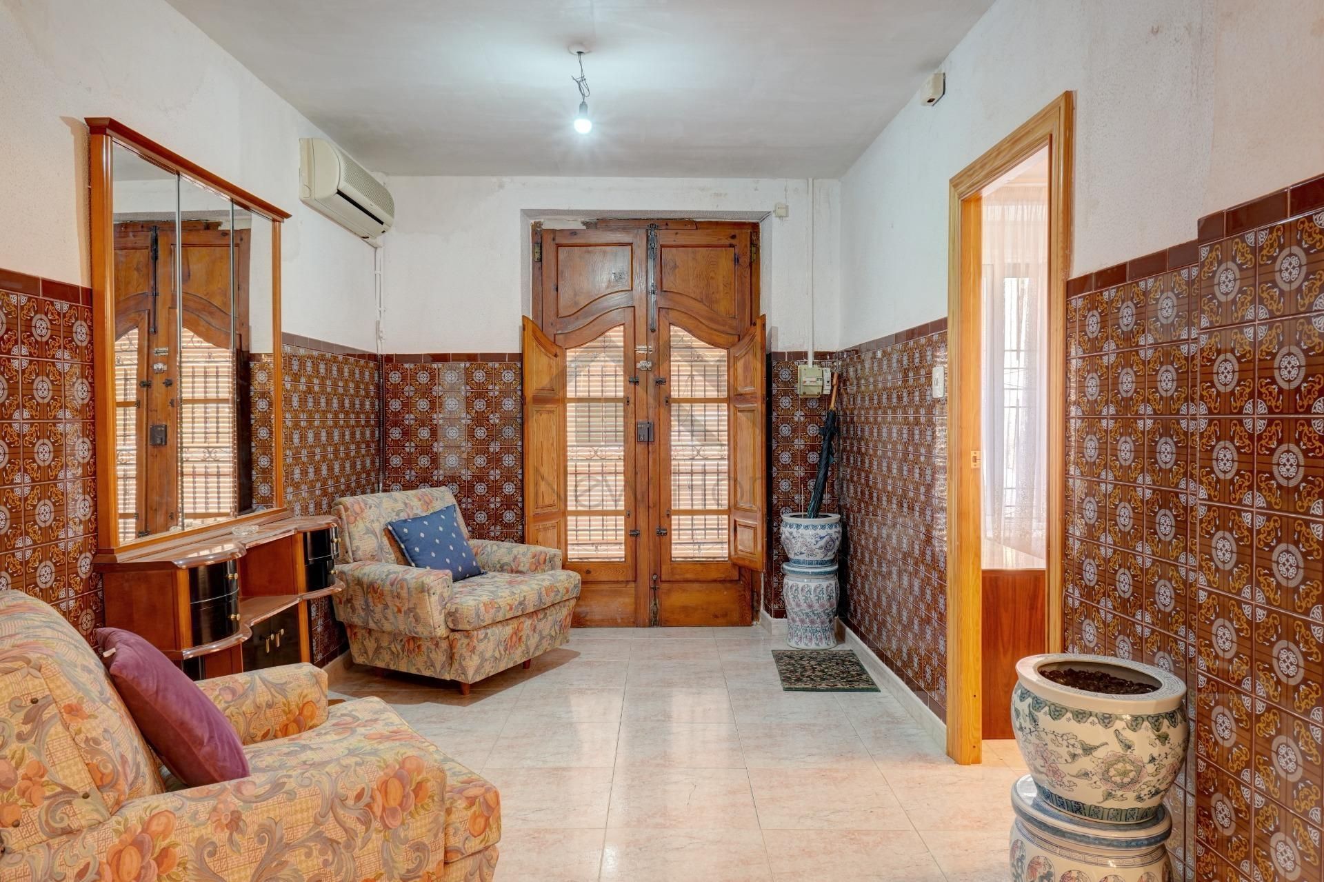 Finca rústica en venda en La Pobla de Vallbona amb Aire condicionat i Balcó