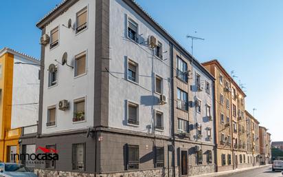 Vista exterior de Pis en venda en  Granada Capital amb Calefacció