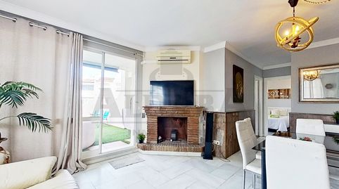 Photo 3 of Flat for sale in Puerto Marina, Benalmádena