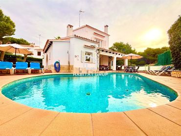 Casa con piscina in vendita a Coves Noves