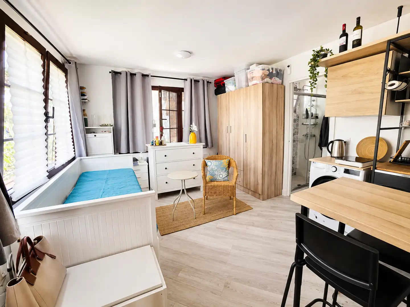 Habitación de Estudio en venta en Antigua con Aire acondicionado, Amueblado y Piscina comunitaria