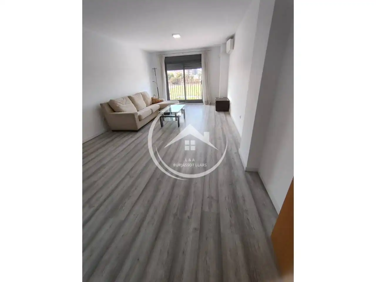 Außenansicht von Maisonette zur Miete in Burjassot mit Klimaanlage, Parkett und Terrasse
