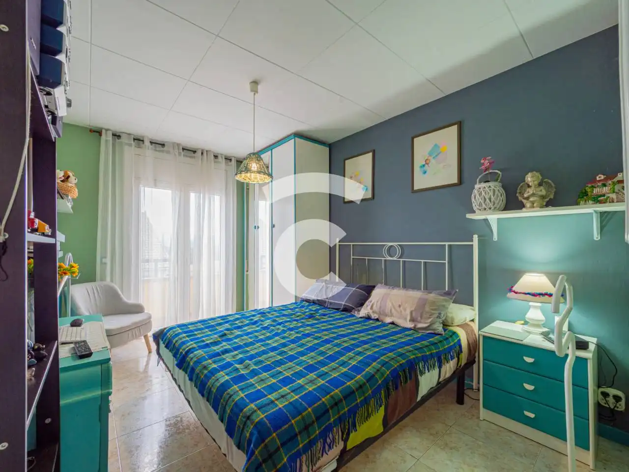 Habitación de Casa adosada en venta en Roda de Ter con Calefacción y Terraza