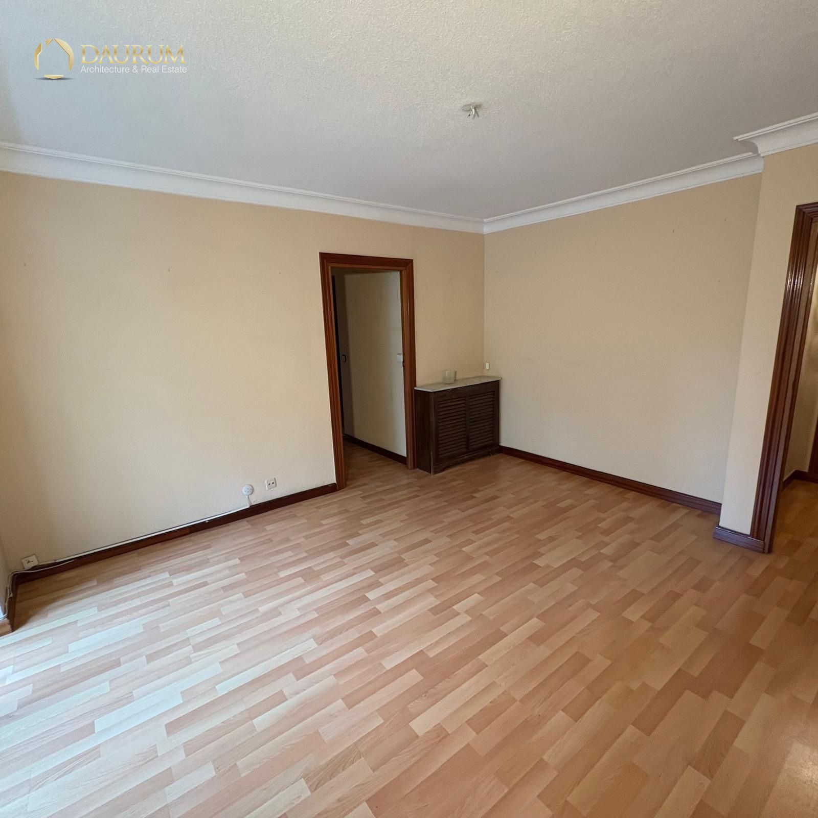Bedroom of Flat for sale in  Madrid Capital  with Air Conditioner, Heating and Terrace