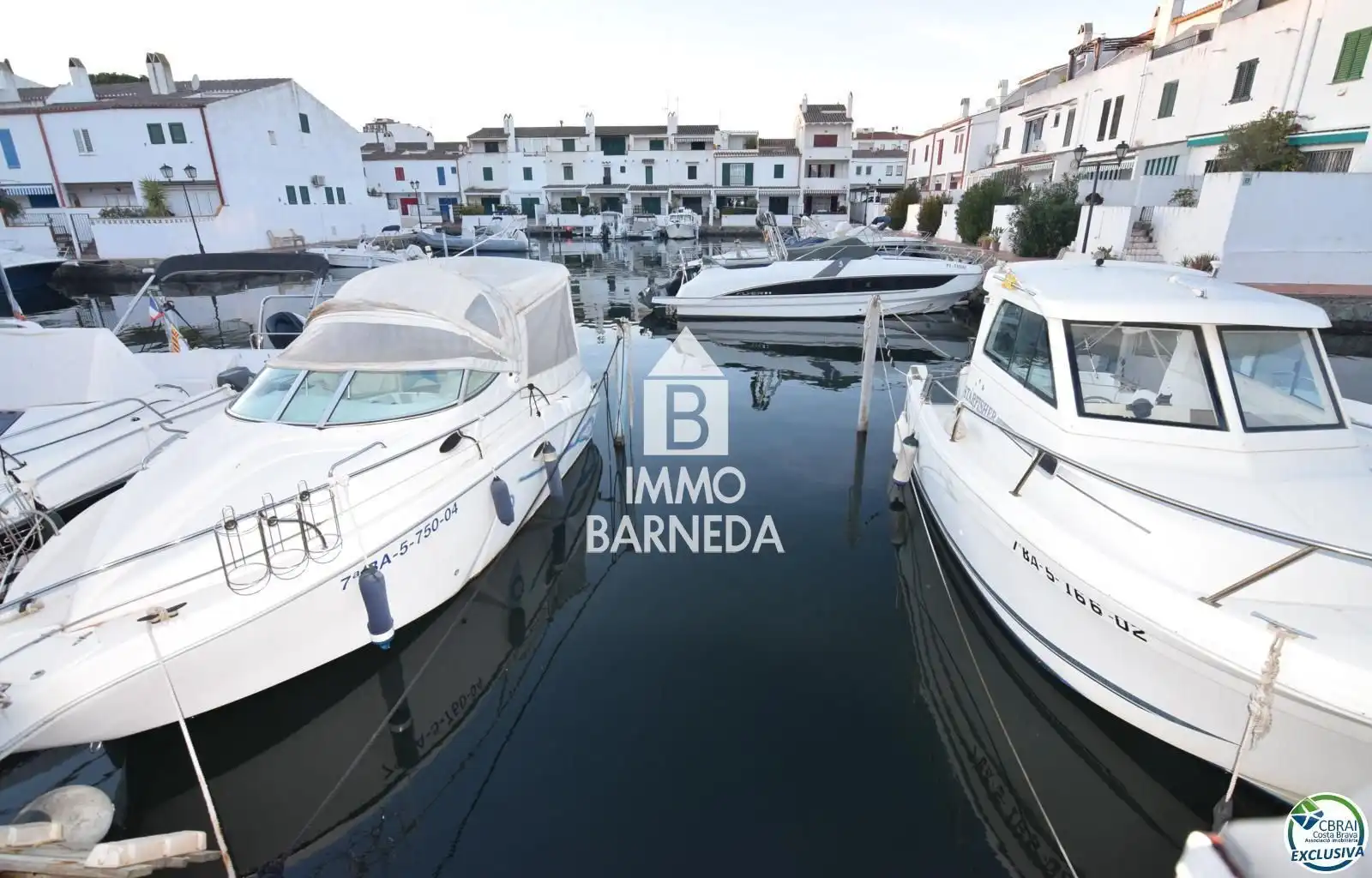 Exterior view of Houses for sale in Empuriabrava  with Air Conditioner, Heating and Terrace