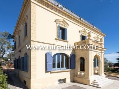 Exterior view of House or chalet for sale in  Barcelona Capital  with Air Conditioner, Heating and Private garden