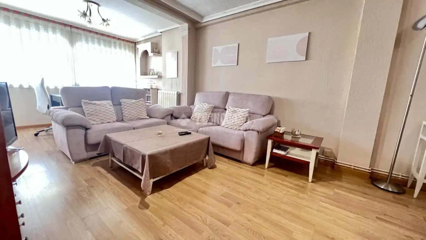 Sala de estar de Piso en venta en Alcalá de Henares con Aire acondicionado, Calefacción y Terraza