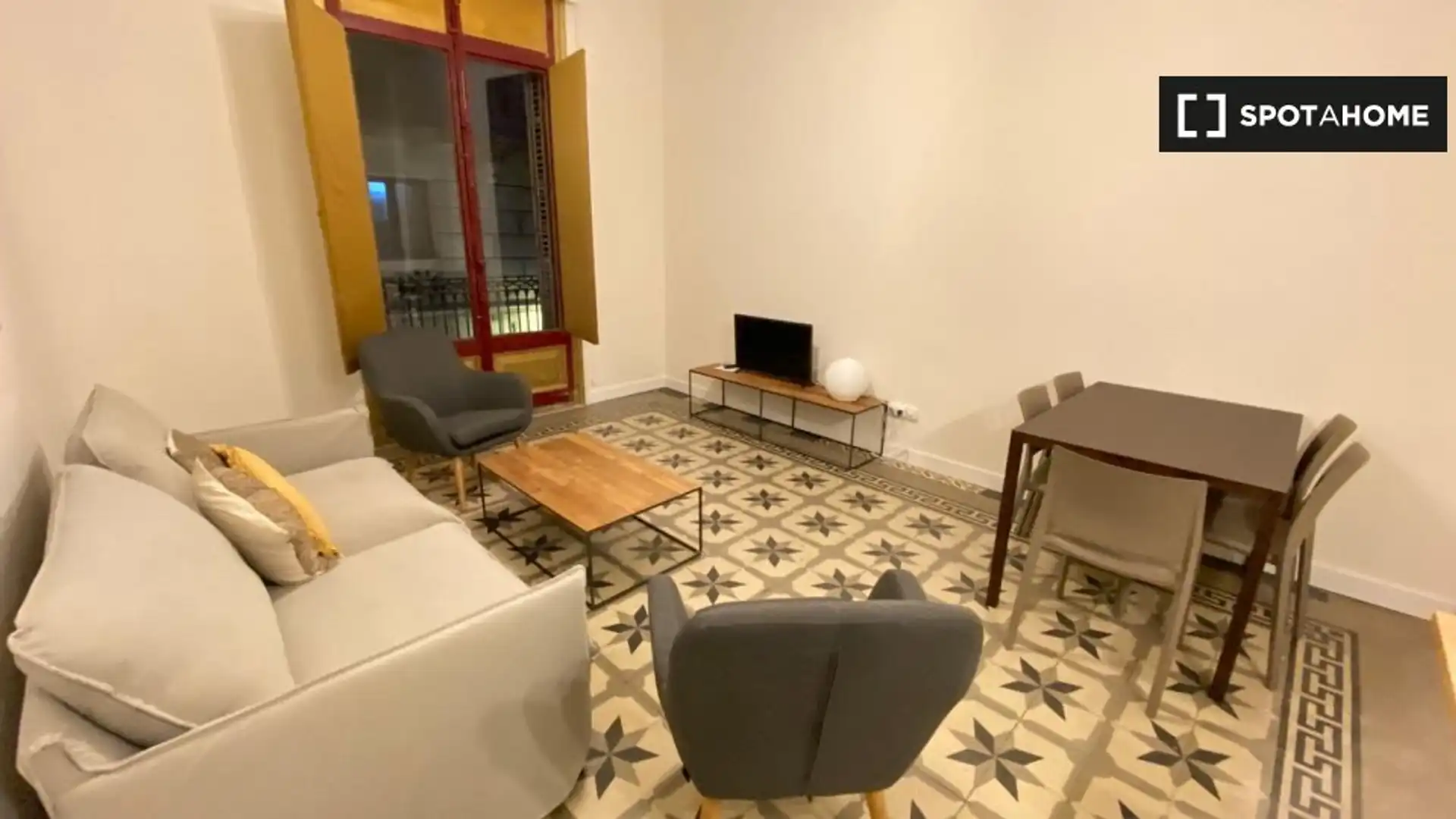 Flat for rent in Barri Gòtic