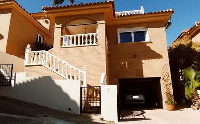 Vista exterior de Casa o xalet en venda en Rojales amb Aire condicionat, Terrassa i Balcó