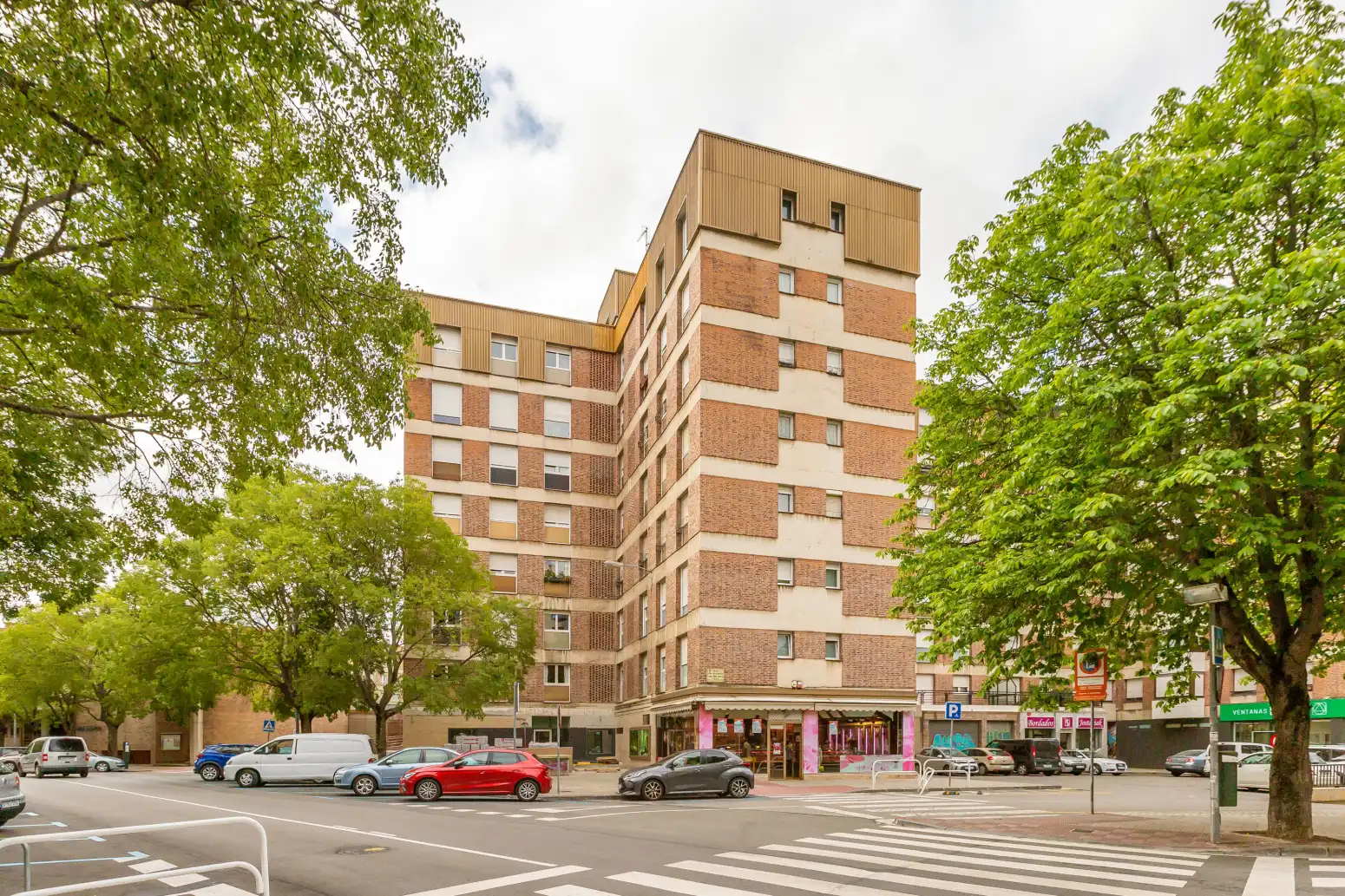 Exterior view of Flat for sale in  Pamplona / Iruña  with Heating, Parquet flooring and Storage room
