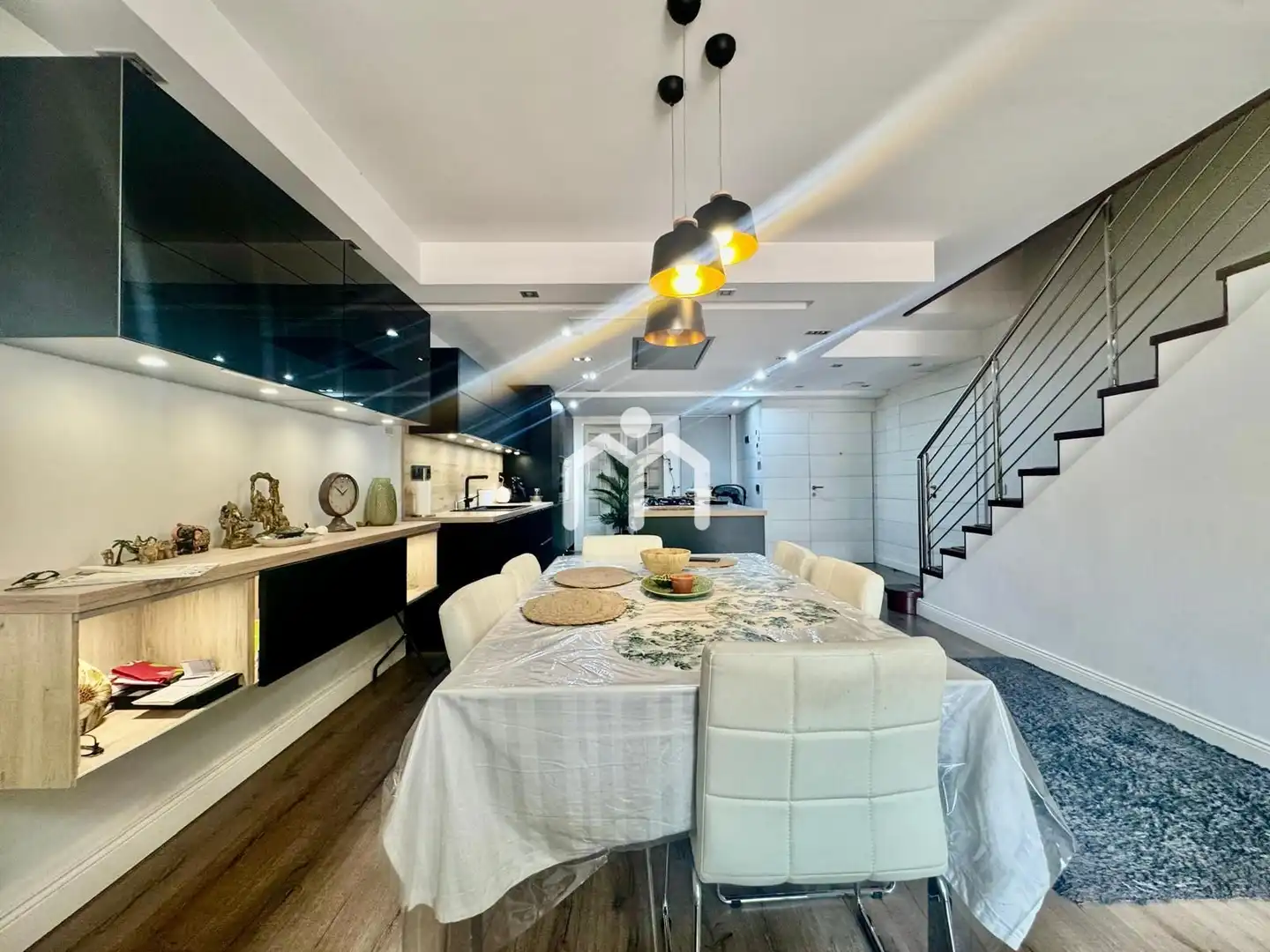 Comedor de Casa o chalet en venta en Badalona con Aire acondicionado, Calefacción y Jardín privado