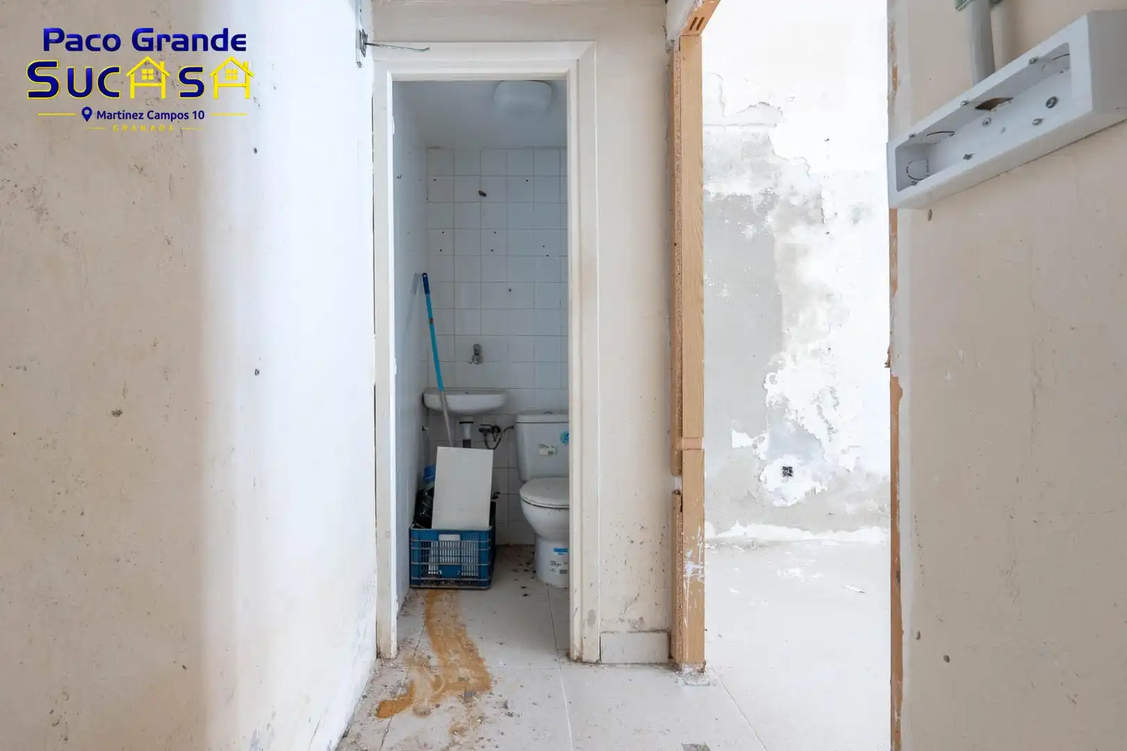 Bathroom of Commercial properties for sale in Almuñecar Centro