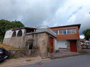 Vista exterior de Casa o xalet en venda en Pantón amb Calefacció, Jardí privat i Terrassa