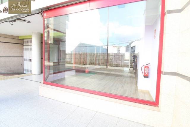 Local comercial en Alquiler en Carballo