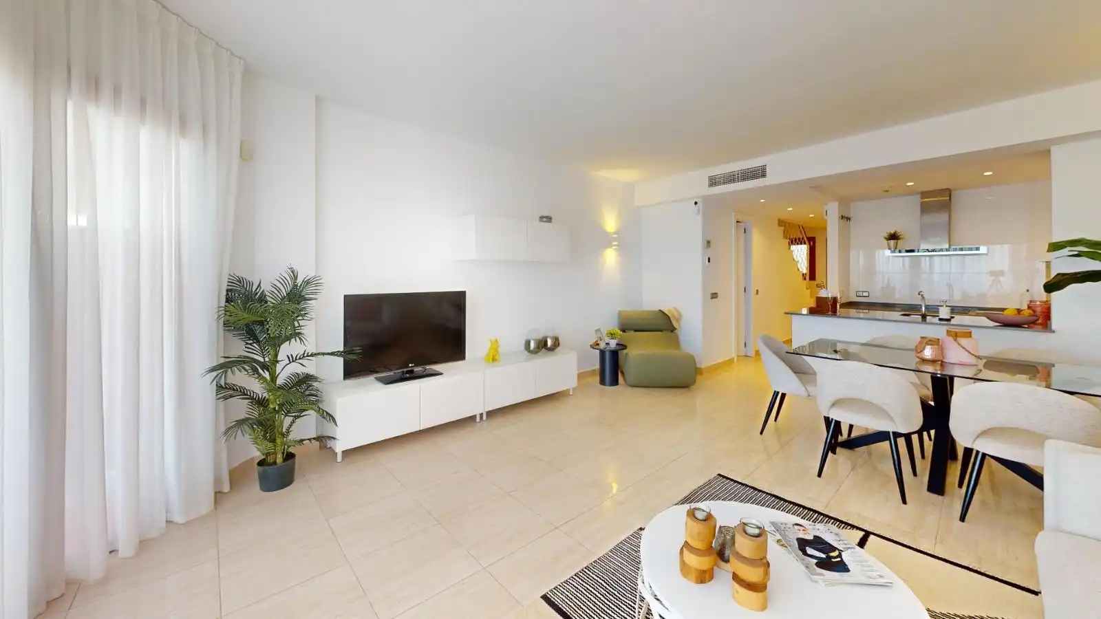 Wohnzimmer von Dachboden zum Verkauf in Fuengirola mit Klimaanlage, Terrasse und Gemeinschaftspool