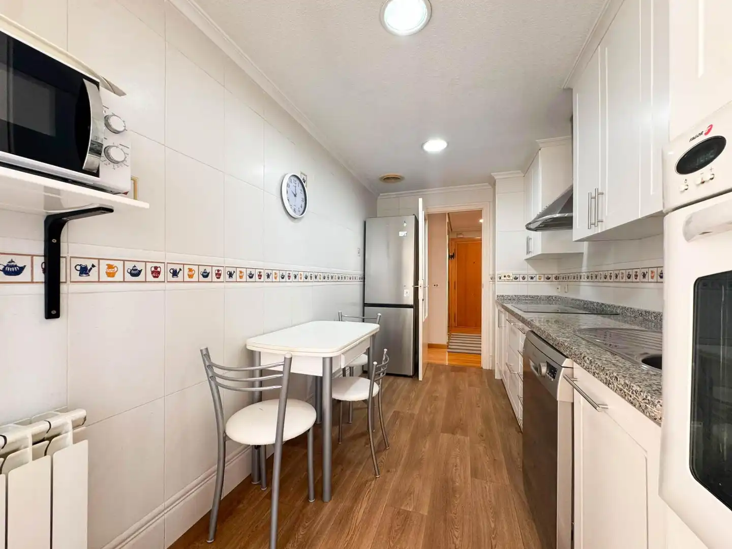 Küche von Wohnung zur Miete in Elche / Elx mit Klimaanlage, Heizung und Parkett