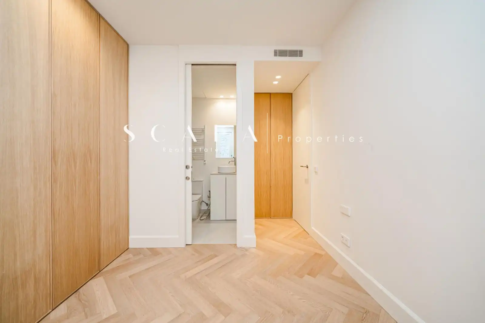 Piso con terraza en venta en Juan de Mena, imagen 24