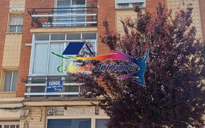 Vista exterior de Pis en venda en Villacañas amb Calefacció i Terrassa