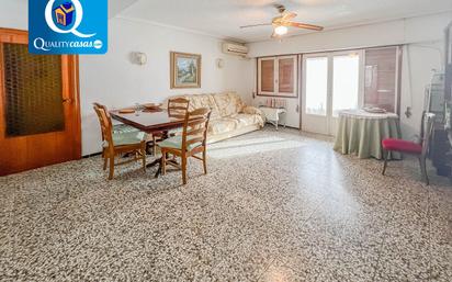 Sala d'estar de Pis en venda en Alicante / Alacant amb Aire condicionat, Calefacció i Terrassa