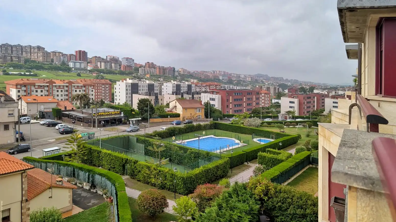 Piscina de Ático en venta en Santander con Calefacción, Jardín privado y Parquet