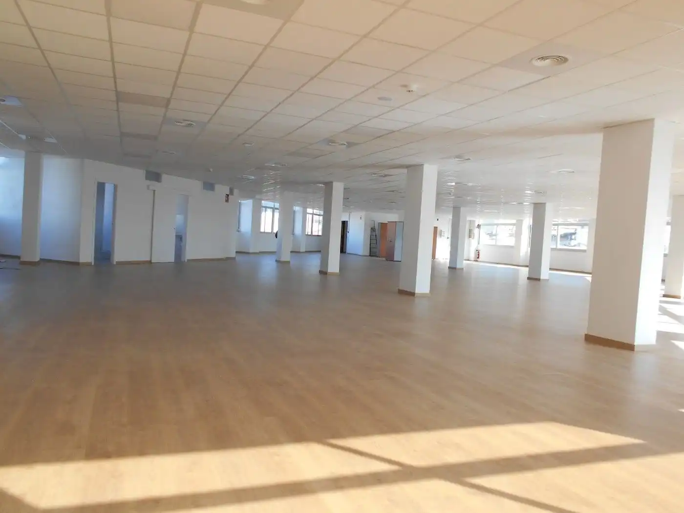 Oficina de lloguer en Sabadell amb Aire condicionat, Calefacció i Traster