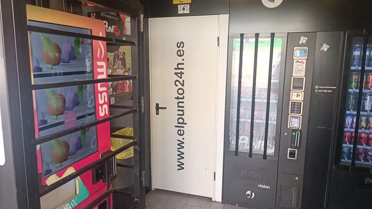 Local comercial en venta en Alameda de Capuchinos, imagen 3