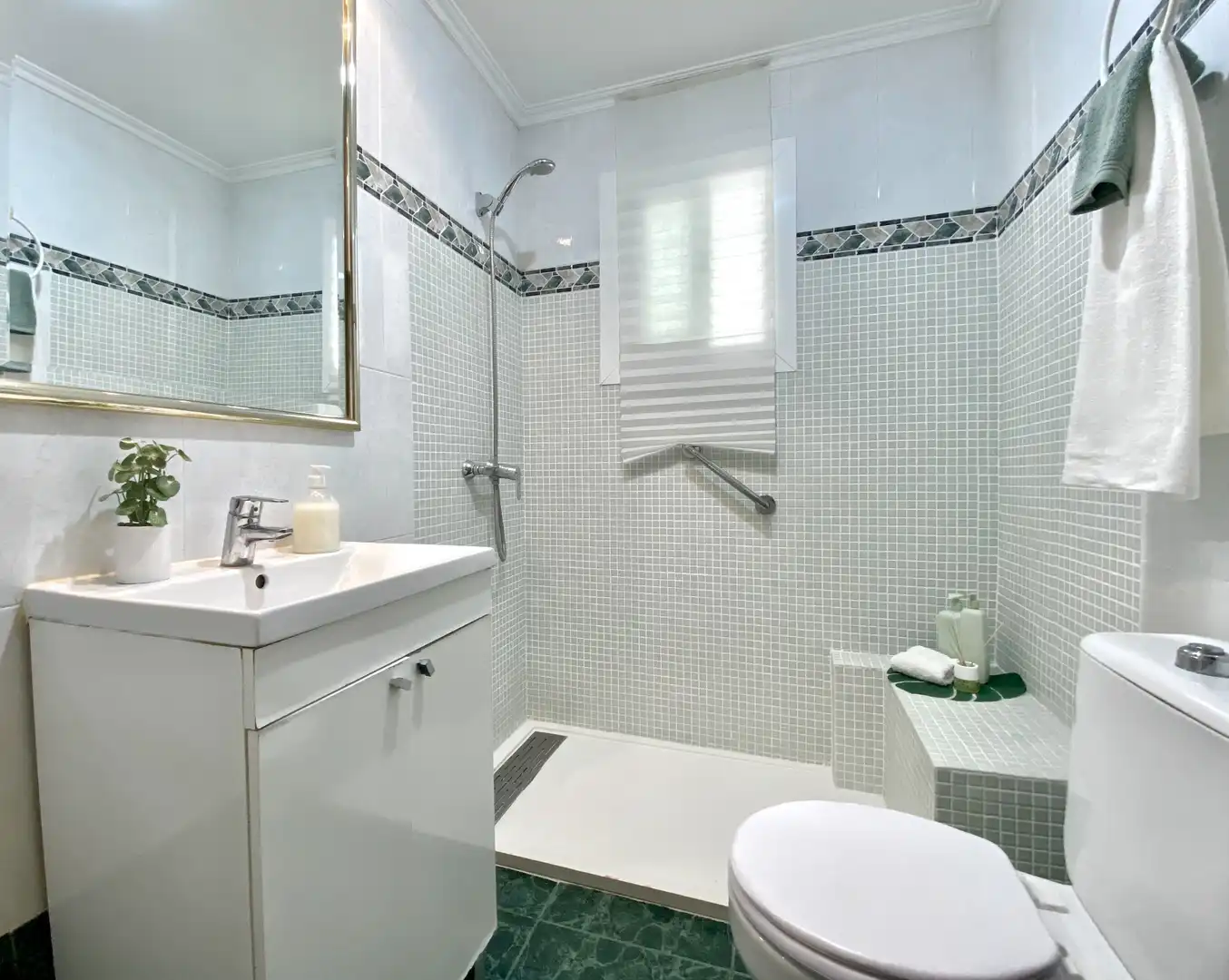 Bathroom of Flat for sale in Massamagrell  with Air Conditioner and Balcony