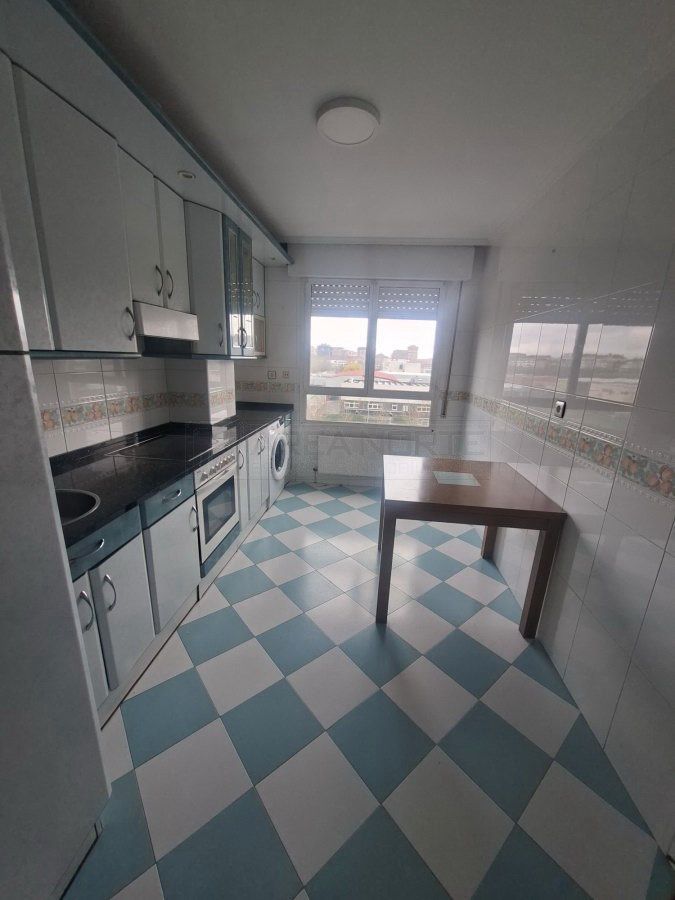 Kitchen of Flat for sale in Vitoria - Gasteiz  with Heating, Parquet flooring and Storage room