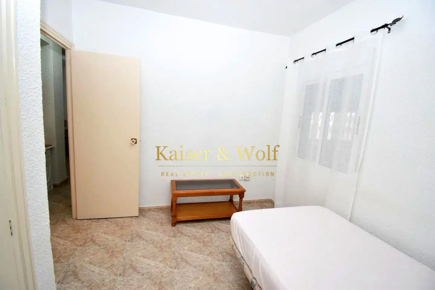 Habitación de Piso en venta en Santa Pola con Aire acondicionado y Amueblado