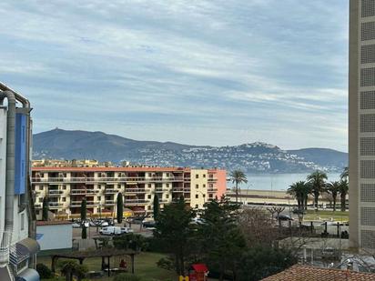 Vista exterior de Apartament en venda en Empuriabrava