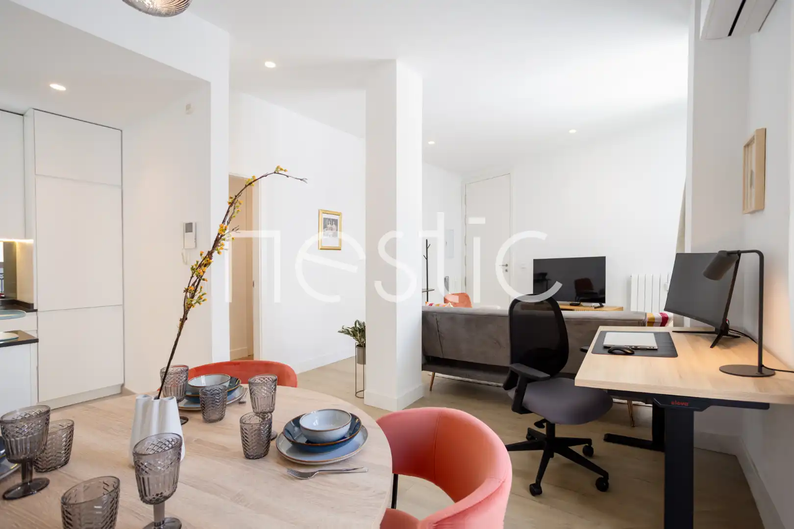 Habitación de Apartamento de alquiler en Madrid con Aire acondicionado, Calefacción y Amueblado
