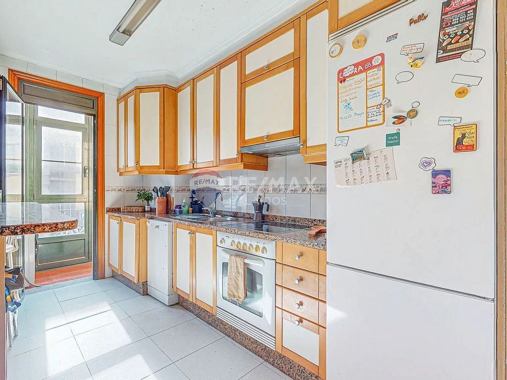 Kitchen of Duplex for sale in Vigo   with Heating, Parquet flooring and Terrace