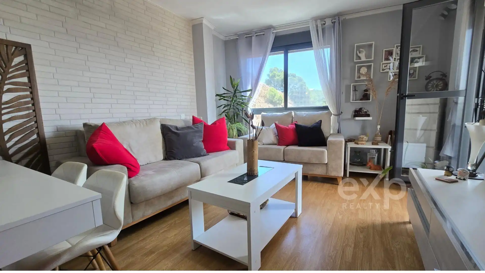 Living room of Flat for sale in Almenara  with Heating, Parquet flooring and Storage room
