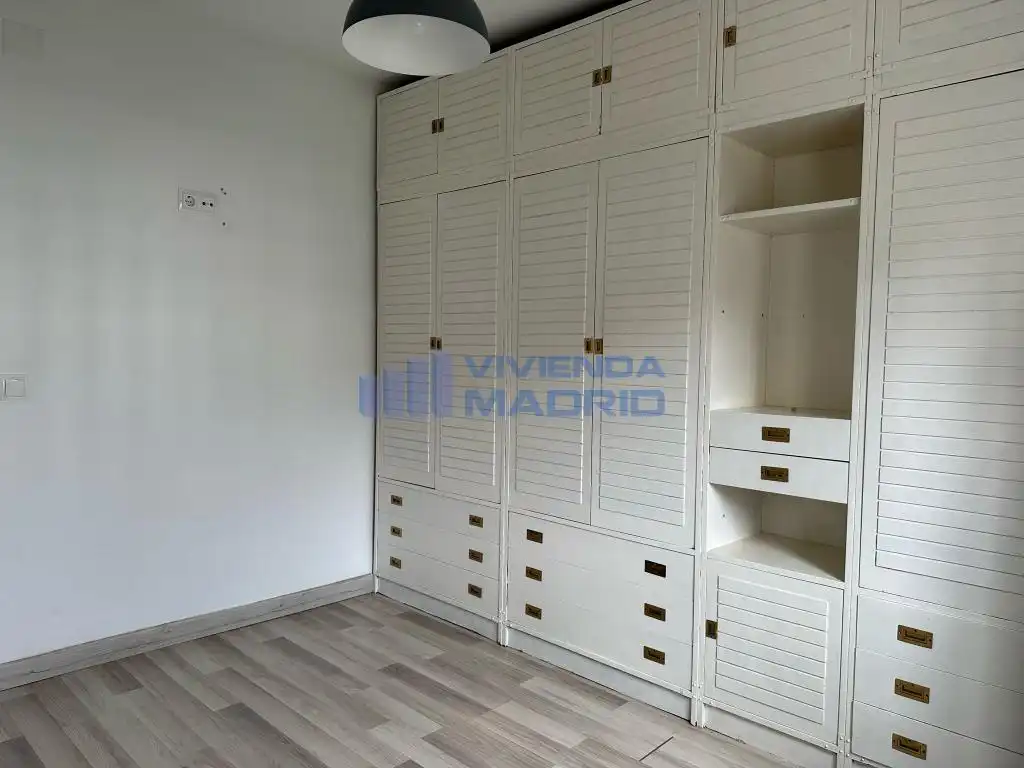 Schlafzimmer von Wohnung zur Miete in Madrid mit Heizung, Terrasse und Abstellraum