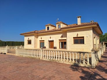 Villa con piscina in vendita a Pedanías Este