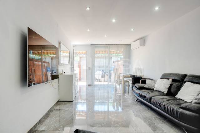 Casa adosada en Venta en El Besós i el Maresme