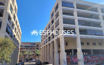 Exterior view of Apartment for sale in Guardamar del Segura  with Air Conditioner, Storage room and Furnished